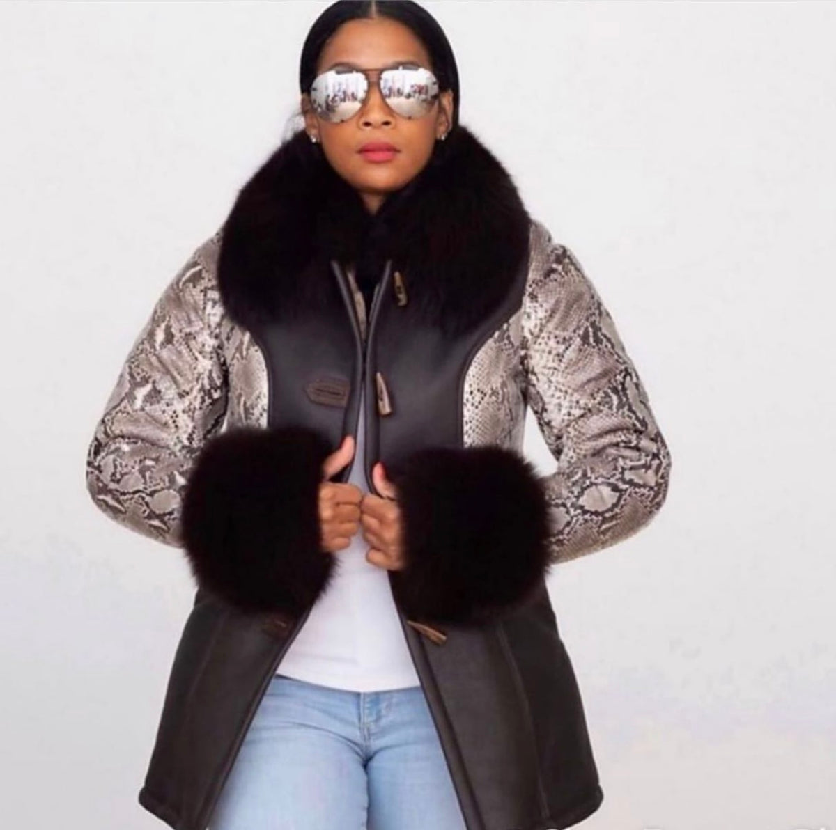 Handmade vs. MachineMade Coats Exploring the Differences and the Cos